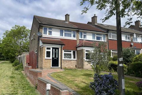 3 bedroom end of terrace house for sale, Northdene, Chigwell, IG7