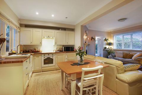 undefined, The Street, Maidstone ME18