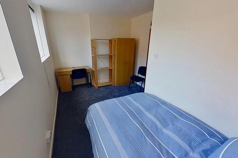 4 bedroom ground floor flat to rent, North Sherwood Street, Nottingham NG1