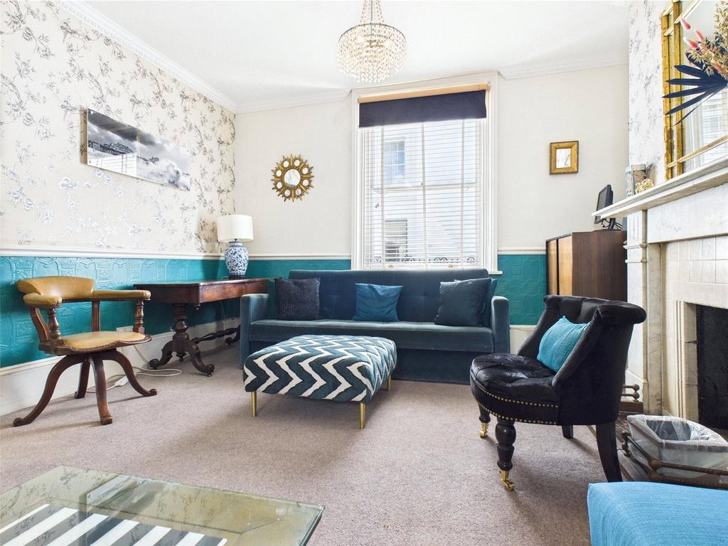 Lounge-House-To-Rent