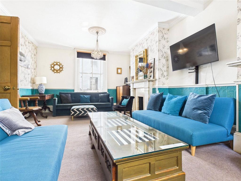Lounge-House-To-Rent