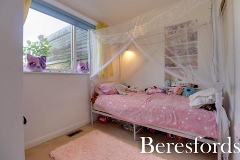 3 bedroom bungalow for sale, Tennyson Road, Hutton, CM13