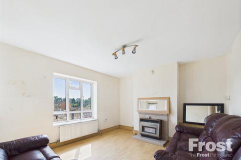20 Meadow Road, Slough, SL3 7QA
