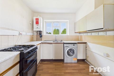 20 Meadow Road, Slough, SL3 7QA