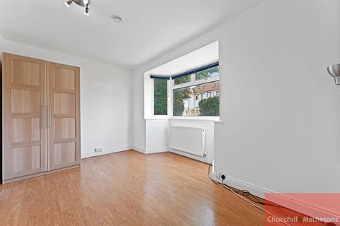 5 bedroom house to rent, Sunningdale Avenue, London