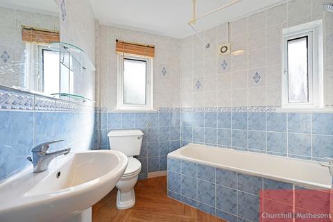 5 bedroom house to rent, Sunningdale Avenue, London