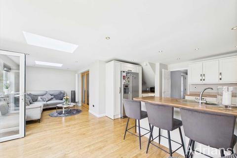 5 bedroom detached house for sale, Stanley Rise, Chelmsford