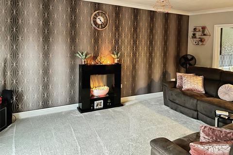 4 bedroom detached house for sale, Derwent Avenue, Mansfield, Nottinghamshire