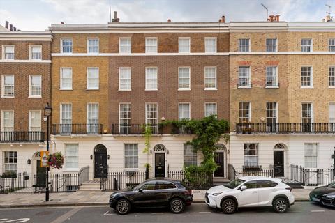 Albion Street, Hyde Park, London, W2