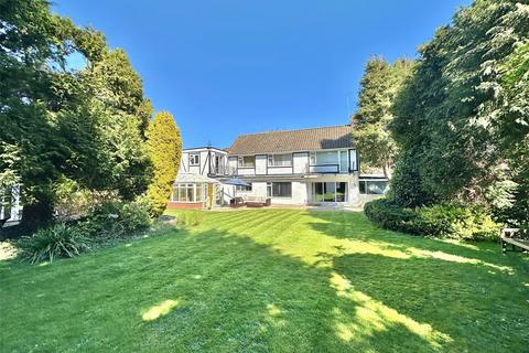 5 bedroom detached house for sale, Kings Drive, Eastbourne, East Sussex, BN21