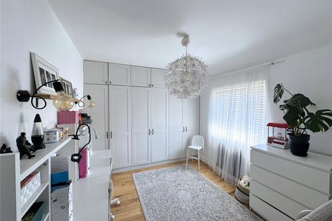 129 Roundtable Road, Bromley, BR1 5LF