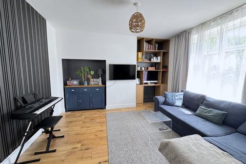 129 Roundtable Road, Bromley, BR1 5LF