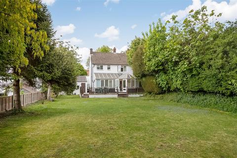 18a Burcott Road, Purley, CR8 4AA