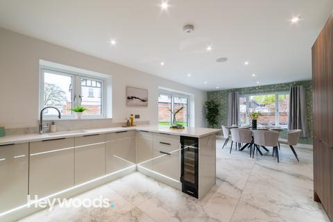 4 bedroom detached house for sale, Seabridge Hall, Seabridge Lane, Newcastle-under-Lyme