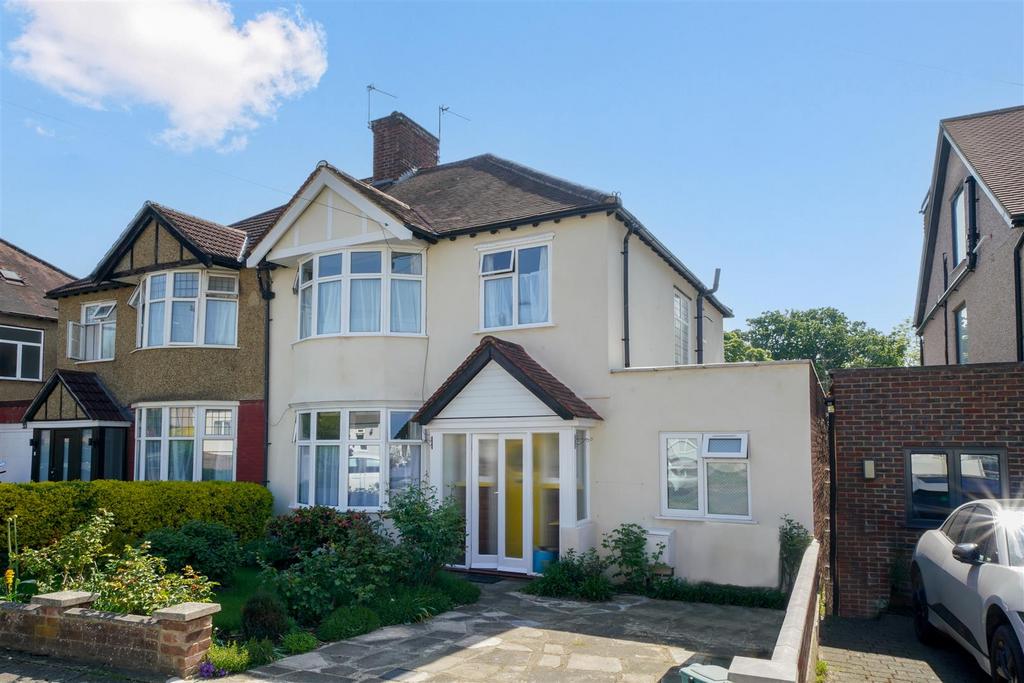 35 St Andrews Avenue - 4 UIk Fdt9kv Aa9f D8 KXEP.jpg