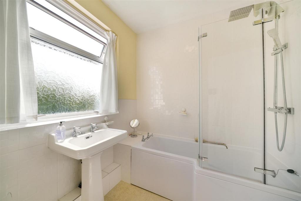 35 St Andrews Avenue - h1 ELAy5p0 VFk400s1h01.jpg