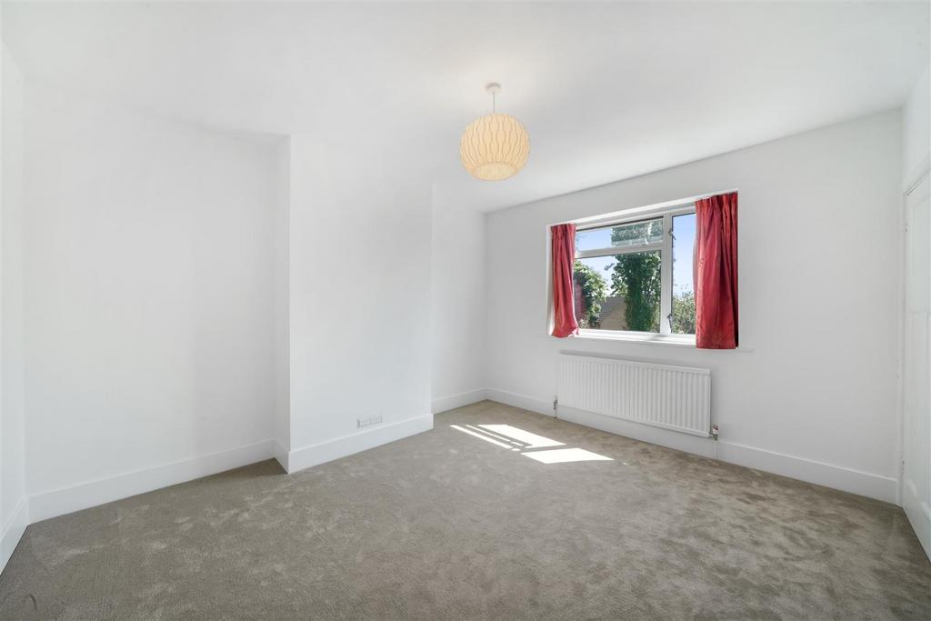 35 St Andrews Avenue - ok FJl RLo8c PPTe Pj UOBG.jpg