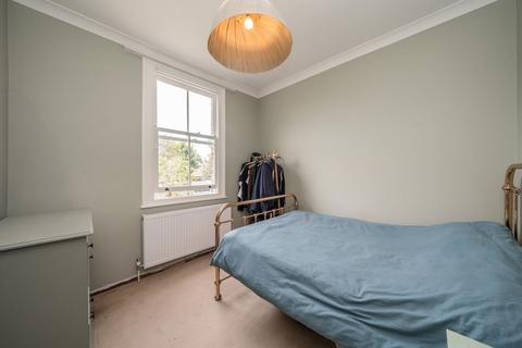 12 College Road, Isleworth, TW7 5DH