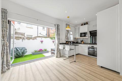 75 Oaklands Grove, London, W12 0JE