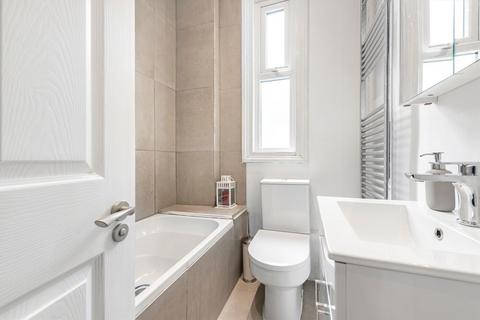 75 Oaklands Grove, London, W12 0JE