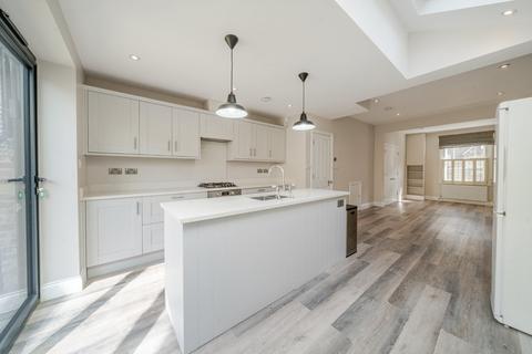 3 bedroom terraced house for sale, Tyneham Road, Battersea, London, SW11