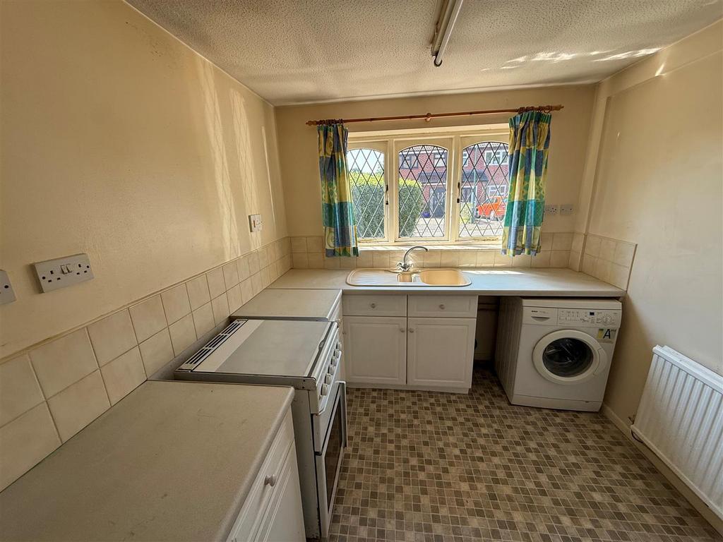 DC2 Kitchen.jpg