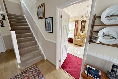 4 bedroom detached house for sale, Clos Glyndwr, Hendy