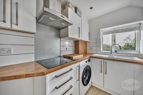 2 bedroom maisonette for sale, Wrecclesham Hill, Wrecclesham, Farnham, Surrey, GU10