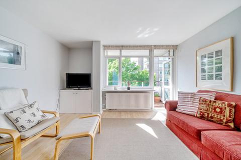 1 bedroom flat for sale, Fitzhugh Grove, Battersea, London, SW18