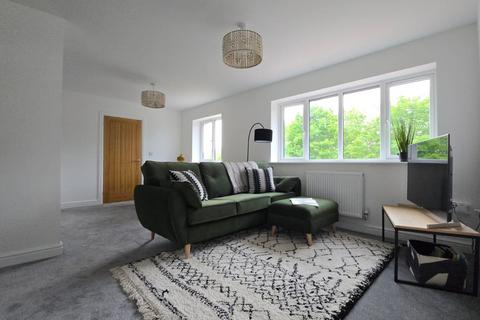 2 bedroom detached bungalow to rent, 33 Auckland Road, Kingswinford
