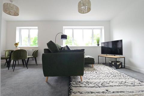 2 bedroom detached bungalow to rent, 33 Auckland Road, Kingswinford