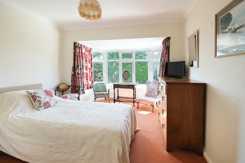 7 Apple Grove, Bognor Regis, PO21 4NB