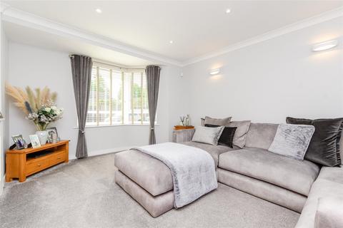 59 Olivers Mill, New Ash Green, Longfield, DA3 8RF