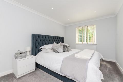 59 Olivers Mill, New Ash Green, Longfield, DA3 8RF