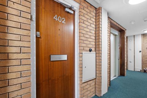 2 bedroom flat for sale, Flat 402, Lupton Court, 2 The Crescent. B60 2DE