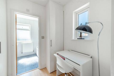 1 bedroom flat for sale, Station Parade, Belmont, Harrow, HA3