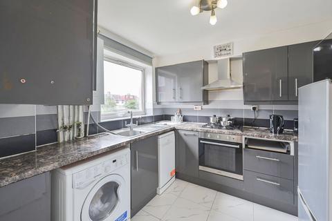 26 Archery Close, Harrow, HA3 7RT