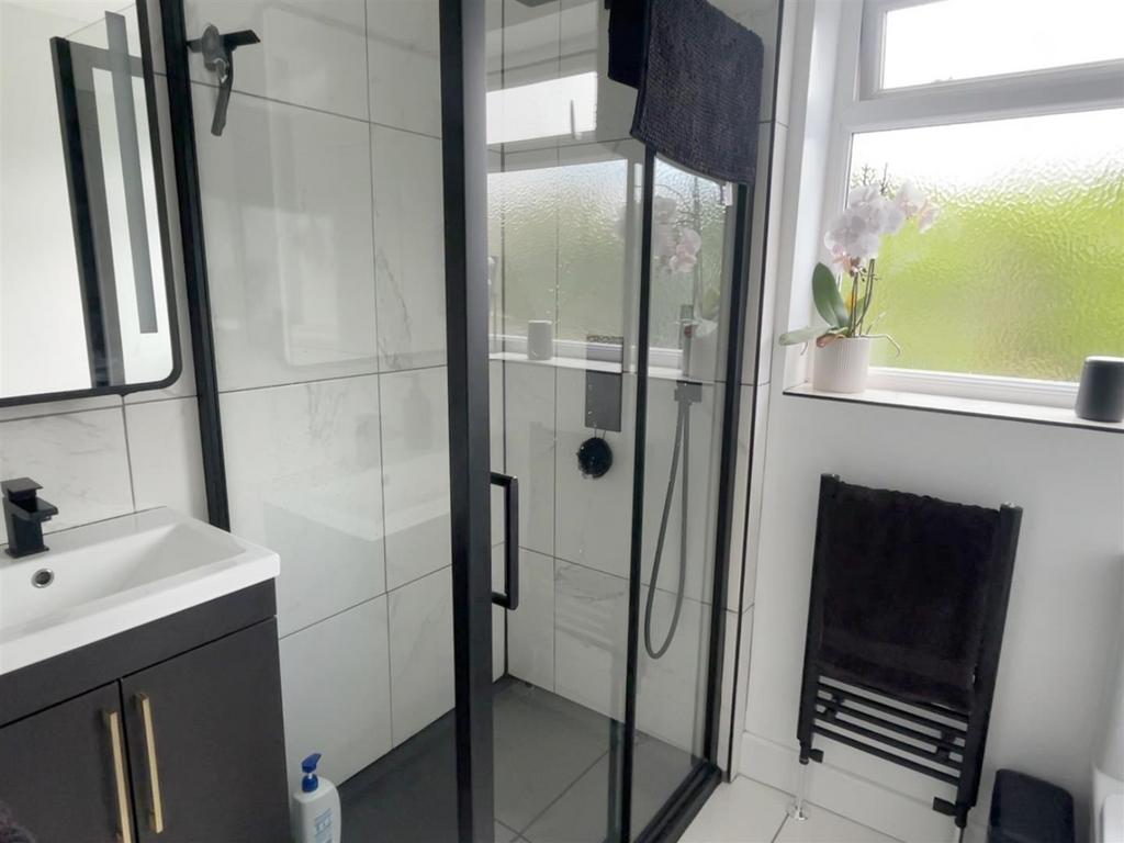 Bathroom.jpeg