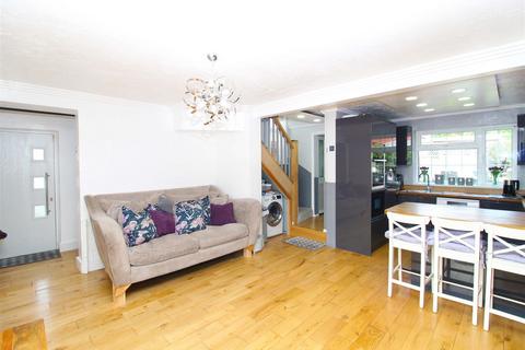31 Shap Crescent, Carshalton, SM5 1LU