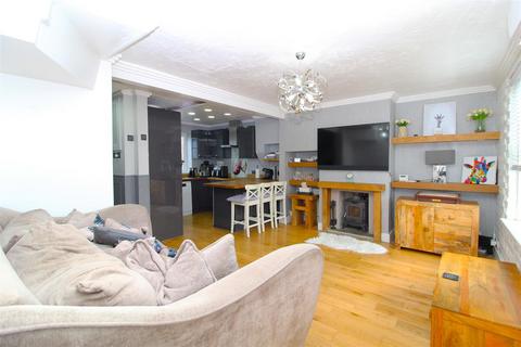 31 Shap Crescent, Carshalton, SM5 1LU