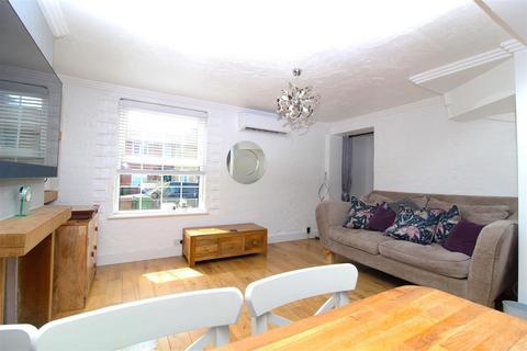 31 Shap Crescent, Carshalton, SM5 1LU