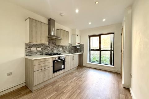 3 bedroom townhouse for sale, Cooke Place, Colman Gardens, Salford Quays M5