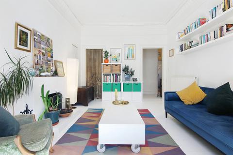 16/3 Easter Road, Edinburgh, EH7 5RG