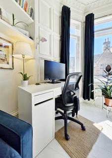 16/3 Easter Road, Edinburgh, EH7 5RG