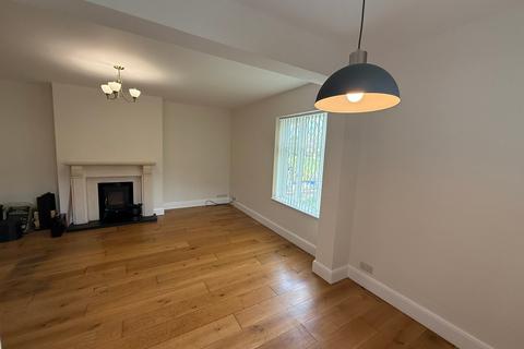 3 bedroom semi-detached house to rent, Rushfield, Potters Bar, EN6