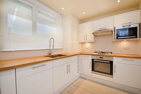 2 bedroom flat to rent, Ravenscroft Street, Shoreditch, London, E2