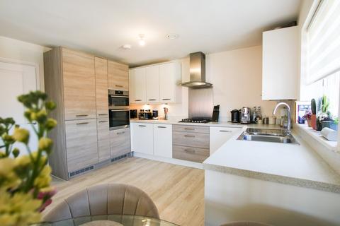 2 bedroom apartment for sale, Carol Grove, Arborfield Green, Reading, RG2