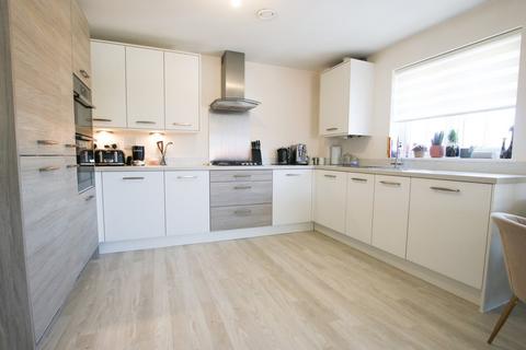 2 bedroom apartment for sale, Carol Grove, Arborfield Green, Reading, RG2
