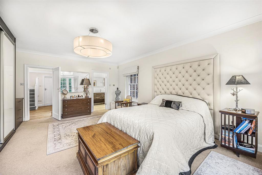 BEDROOM1b.jpg