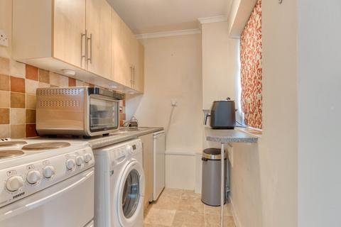1 bedroom ground floor flat for sale, 62a Deane Drive, Taunton